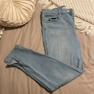 HIGH RISE SKINNY ANKLE LEVI’S JEANS SIZE 31